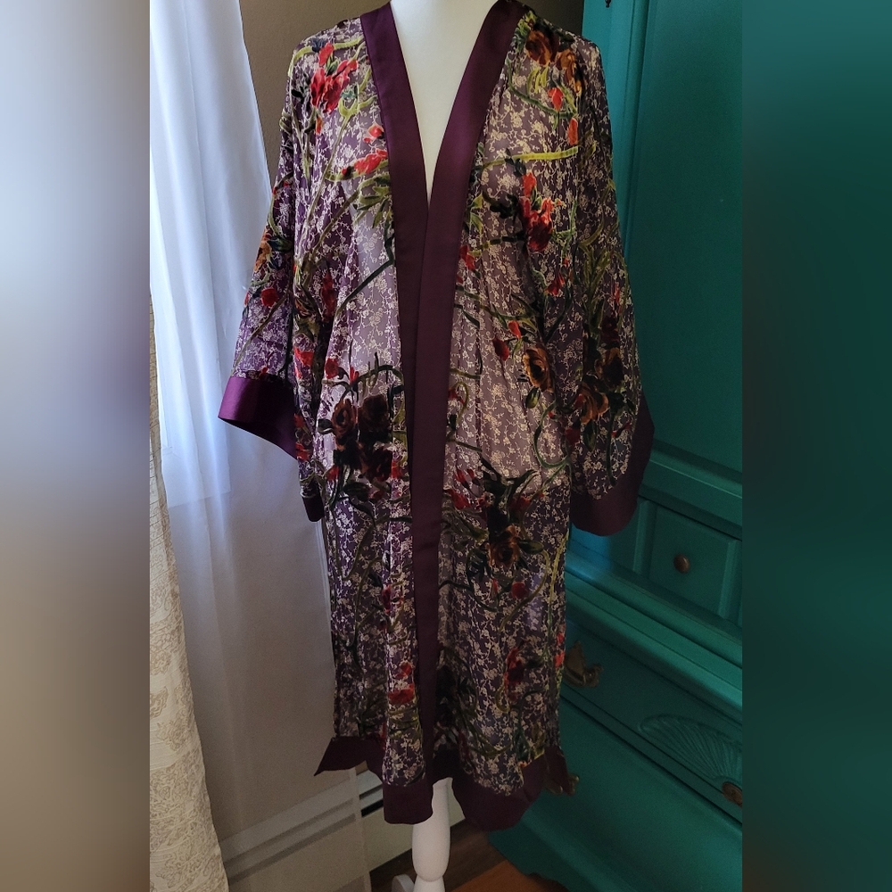Band of Gypsies Purple Floral Satin and Velvet Kimono Robe with Plum Trim